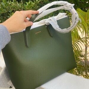 NEW! .Kors Michael Kors , Forrest Green big Leather tote shoulder Bag XL set.